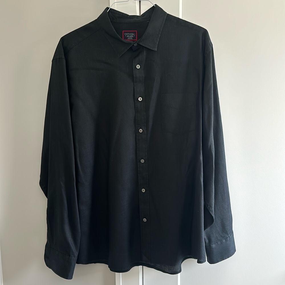 UNTUCKit XX-large regular fit linen button up.
